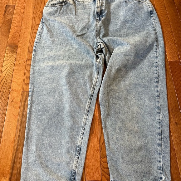 ASOS pre-owned high rise loose fit jeans size US 18/30 - Picture 7 of 9